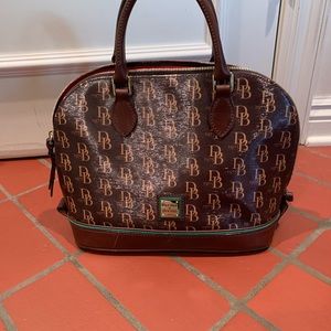 Dooney & Bourke